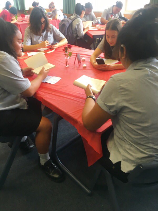 melisake's tweet photo. Speed dating in progress! https://t.co/D4s0cYCyuR