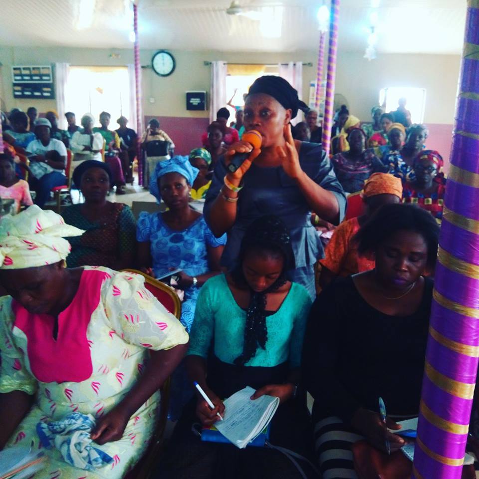mamamoninigeria's tweet photo. Our women asking questions on what they are being taught. We teach them financial skills to help them run a successful business.
#FinancialInclusion
#Endpoverty
#Impactwomen
#EmpowerWomen
#Mamamoni
#Fintech
#Socent
#USConsulateGeneralLagos https://t.co/sBTD7F2q3O
