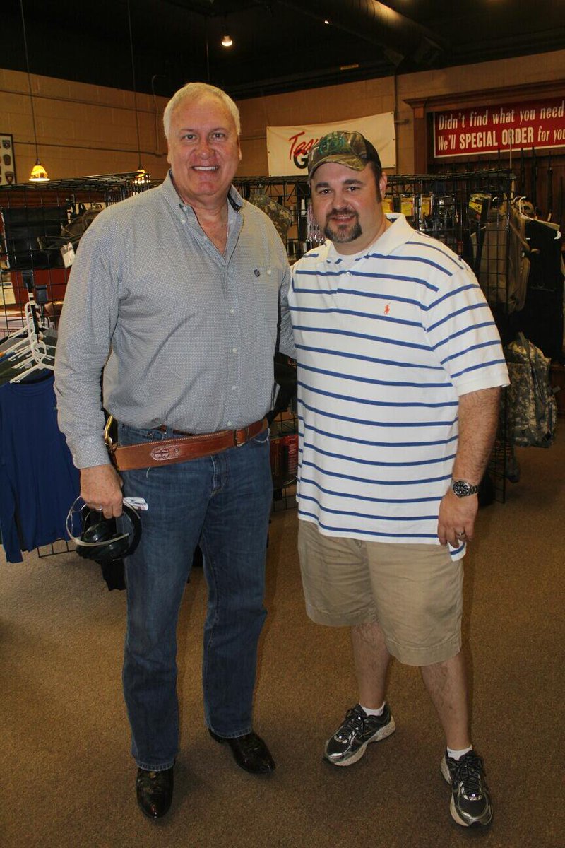 celebtopshot's tweet photo. From 2013....Steve Gill @GillReport with Daryle at CTS 3...our prayers go out to the @Darylesing family... https://t.co/dXXHlr5VQo