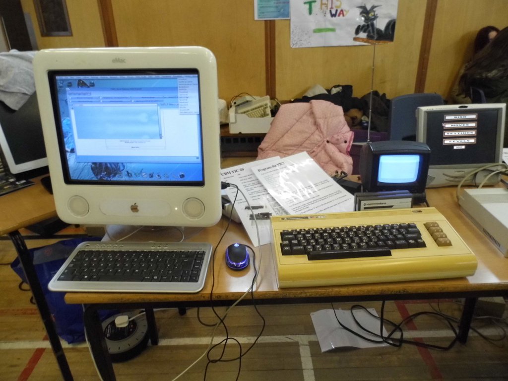 AmigaUserInt's tweet image. This Saturday sees Recursion Computer Science Fair at King Edward VI School in Stratford upon Avon. I will be reporting on the event, which always has an Amiga section, for the new #Amiga User International website. Details recursioncomputerfair.co.uk Pictures courtesy Recursion.