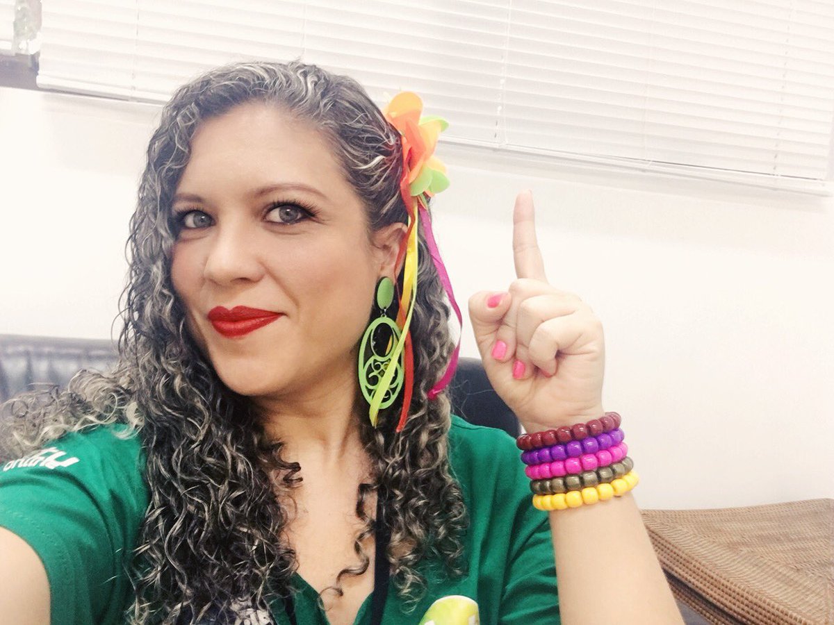 Thataylima's tweet photo. #familiaAratu
#MaetonaAratu
#MEUSBTFOLIA 
#sbtfolia2018 
#sbtfolia https://t.co/809rf8wD0c