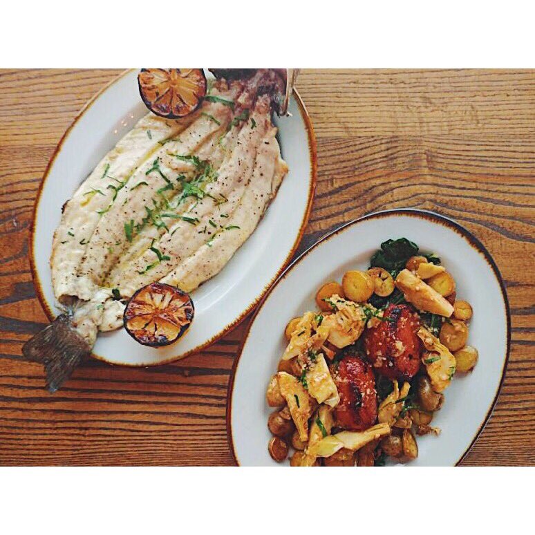 Whole grilled branzino on tmrw’s Valentine’s menu! We’ve got some early/late spots still available - call us if you’re interested! 📞🐟💕