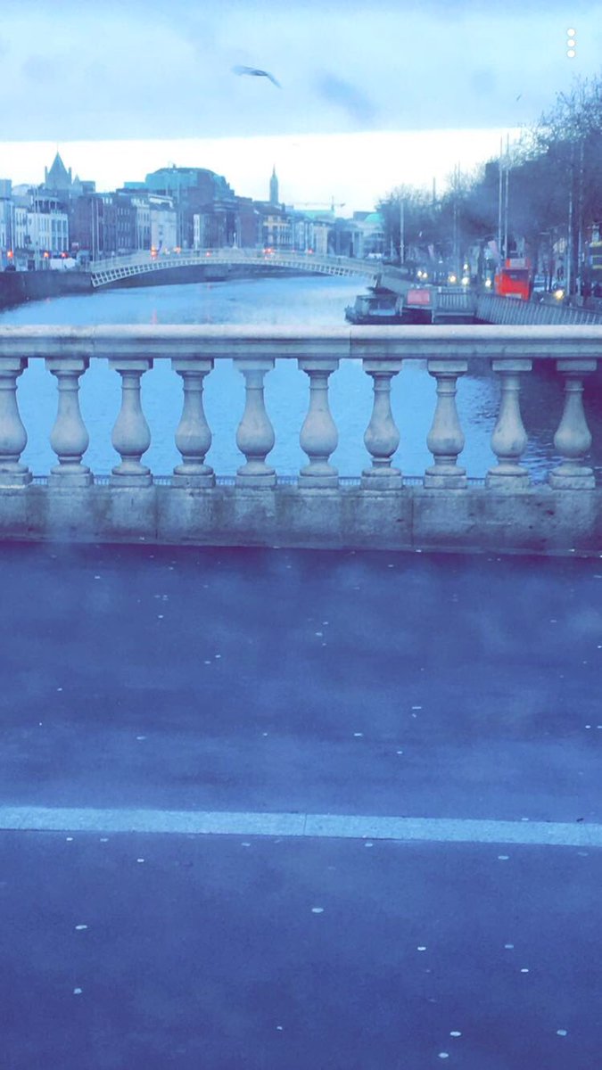 Morning time work views in Dublin’s fair city☘️❤️ #dublin #dublincity #dublinsfaircity #oconnellstreet #oconnollbridge #theresabird #brightermornings #rollonspring #toughday #emotionalday #workviews  #missyoujay