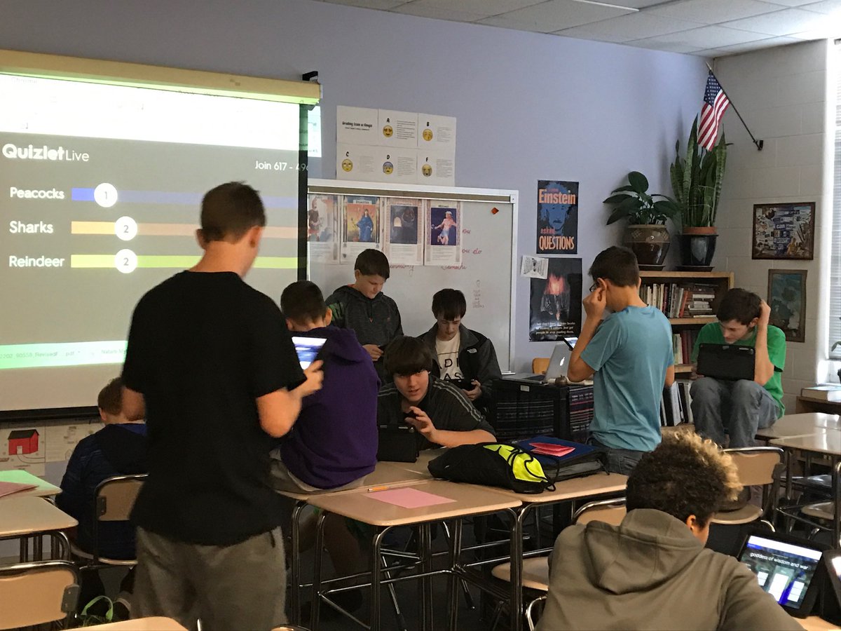 BonnieButellHun's tweet photo. Seminar study session...Greek gods and goddesses. Quiz tomorrow! #QuizletLive   #Eng9 #PreAPEng9 https://t.co/lLYvPk9XtV