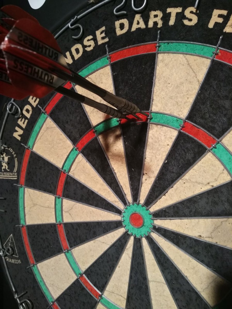 Tukker_Martin's tweet image. De eerste van 2018. Na 2 avonden. De 2e met links overigens. #progressie #darts