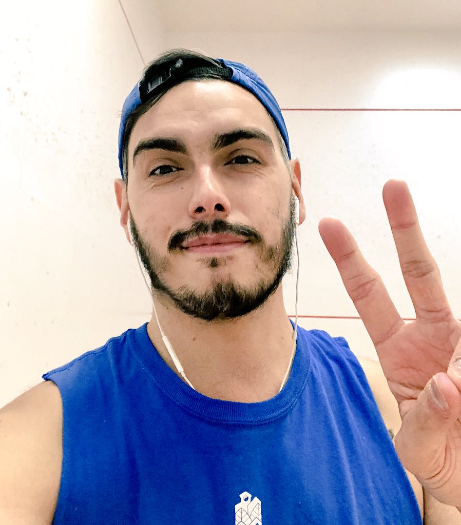 hatchdw's tweet photo. @lauren_puzen Thank you so much for allowing me to take our afternoon call from the @16thstreetj #squash court so I could get a midday #PhysicalActivity break in. #NewDaysResolution #WalkTheTalk 👕 by @sburlrec ❤️🌳 #StaffWellness Tips: https://t.co/b5Hky2rveD @TEAMBOOST https://t.co/WxjjOu5Quv