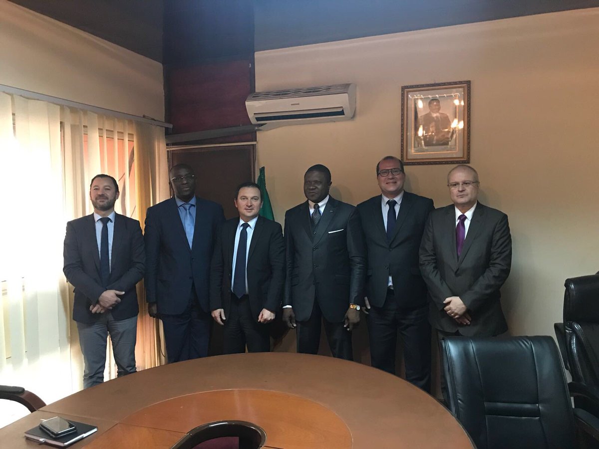 AfricaCodeWeek's tweet photo. De gauche à droite: François Bodin, Jérôme Monteu Nana et Frédéric Alran @SAP S.E. Jean Ernest Masséna NGALLE BIBEHE, Ministre des Enseignements Secondaires de la République du #Cameroun, Jean Julia et Serge Piera @sap4good. #africacodeweek https://t.co/ATM0JkvbPQ