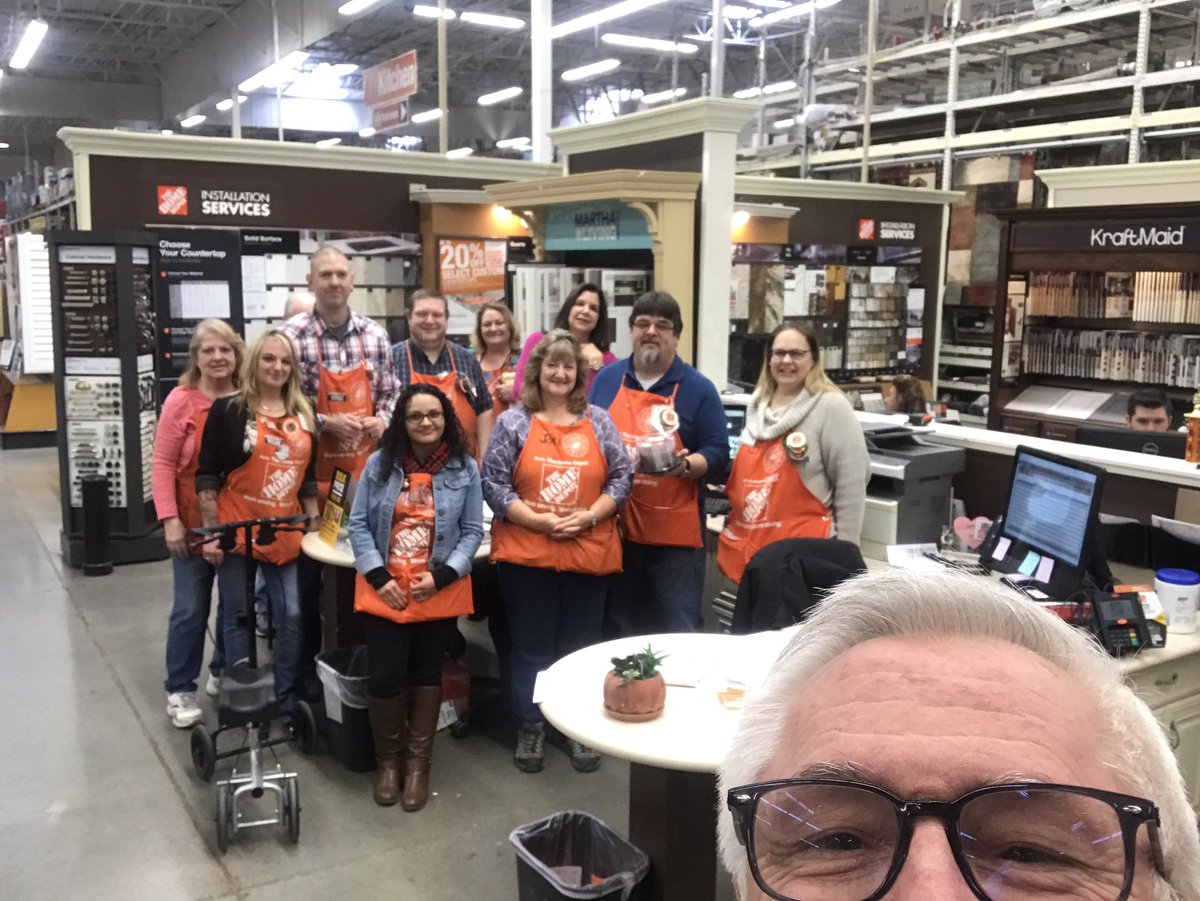 robert3304's tweet photo. Congratulations Tom Center for 27 years of service to HD. Your 3304 family is proud of you. Thank you https://t.co/fNBN6oSlCH