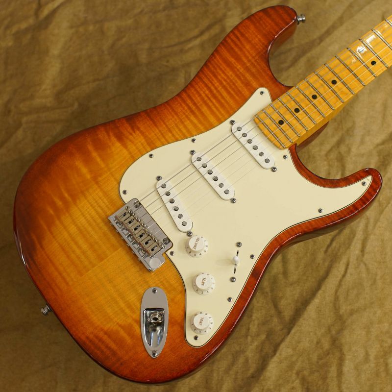 ☆彡新品フレイムメイプル　ストラトキャスター Fenderが2012年に製作した最高級グレードのSelectシリーズ