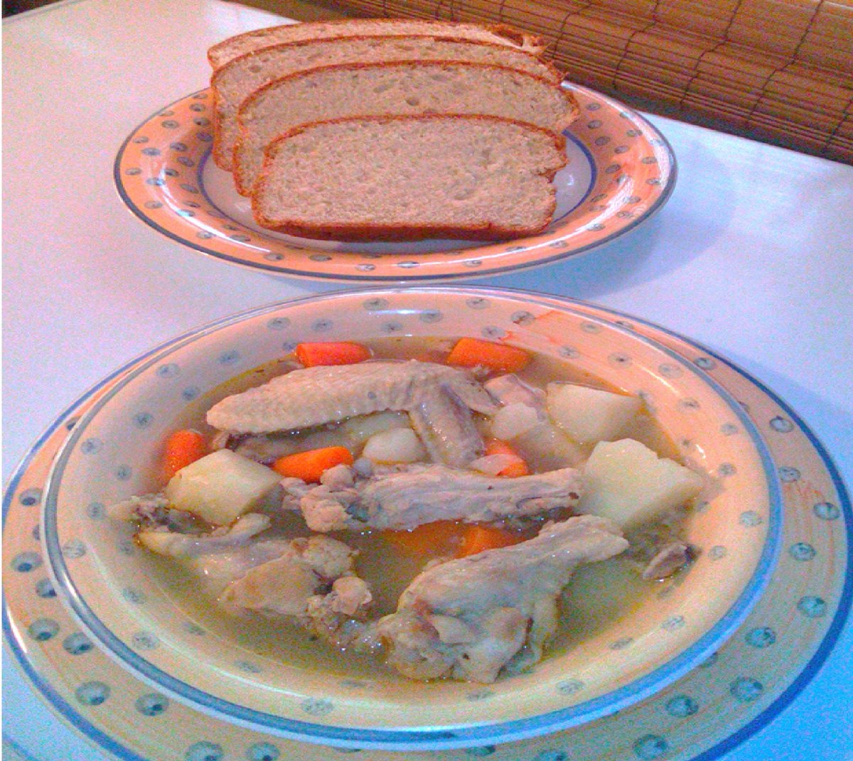sugar7169's tweet photo. Bahamian Chicken Souse
#chickensouse #chickensoup #chicken #souse
https://t.co/QwMHWnTkAA https://t.co/hj3FTEINzB
