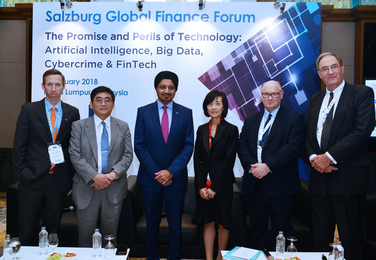SecComMalaysia's tweet photo. (L-R): Benjamin Glahn of @SalzburgGlobal Seminar, Masamichi Kono of OECD, SC's Ranjit Ajit Singh, Junko Nakagawa of Nomura AM, Douglas Flint, former Chairman, HSBC, and David Wright, Chair, EUROFI, at the Salzburg Global Finance Forum held at the sidelines of #WCMS2018 https://t.co/Px7RcEDXk0