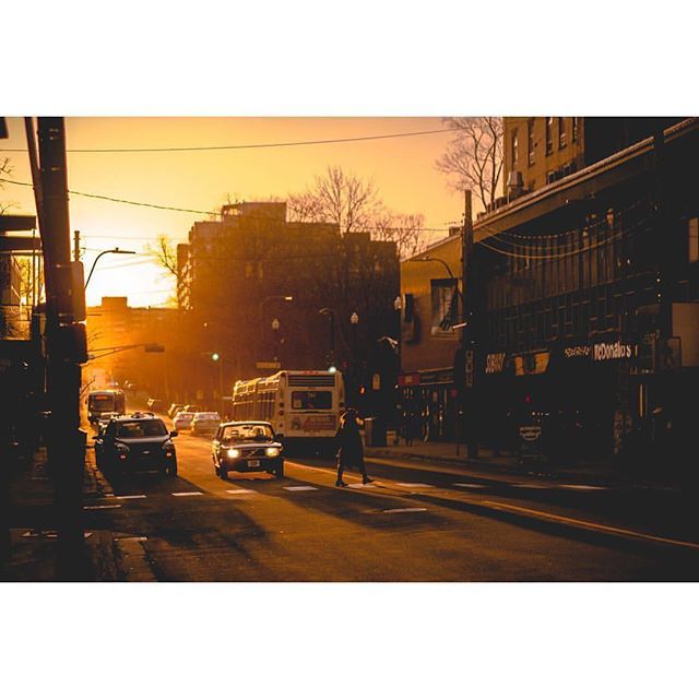 halifaxnoise's tweet image. From @nodnarb_ssegrub — The light was crazy this evening.
.
.
.
.
#halifaxnoise #streetdreamsmag #sdmfeatures #streetleaks #urbanromantix #agameoftones #moodygrams #life_is_street #streetweekly #streetphotographers #spi_light #spi_collective #wearethestr… ift.tt/2F32XtY
