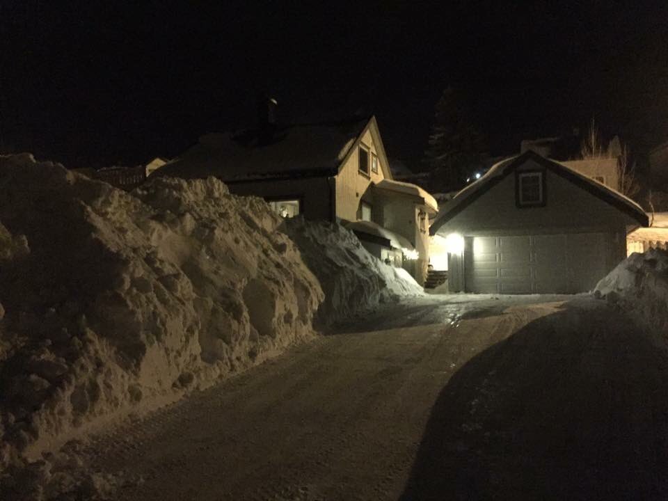 Sarahch1998's tweet photo. So this is my boyfriend @TomasEJacobsen house... Norway definitely do not need more snow!!!! https://t.co/Ra4akFZFFa