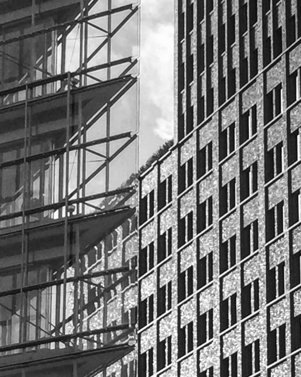 slowberlin's tweet photo. #potsi #architecture #berlin #walkingberlin https://t.co/4SAps1hpeU