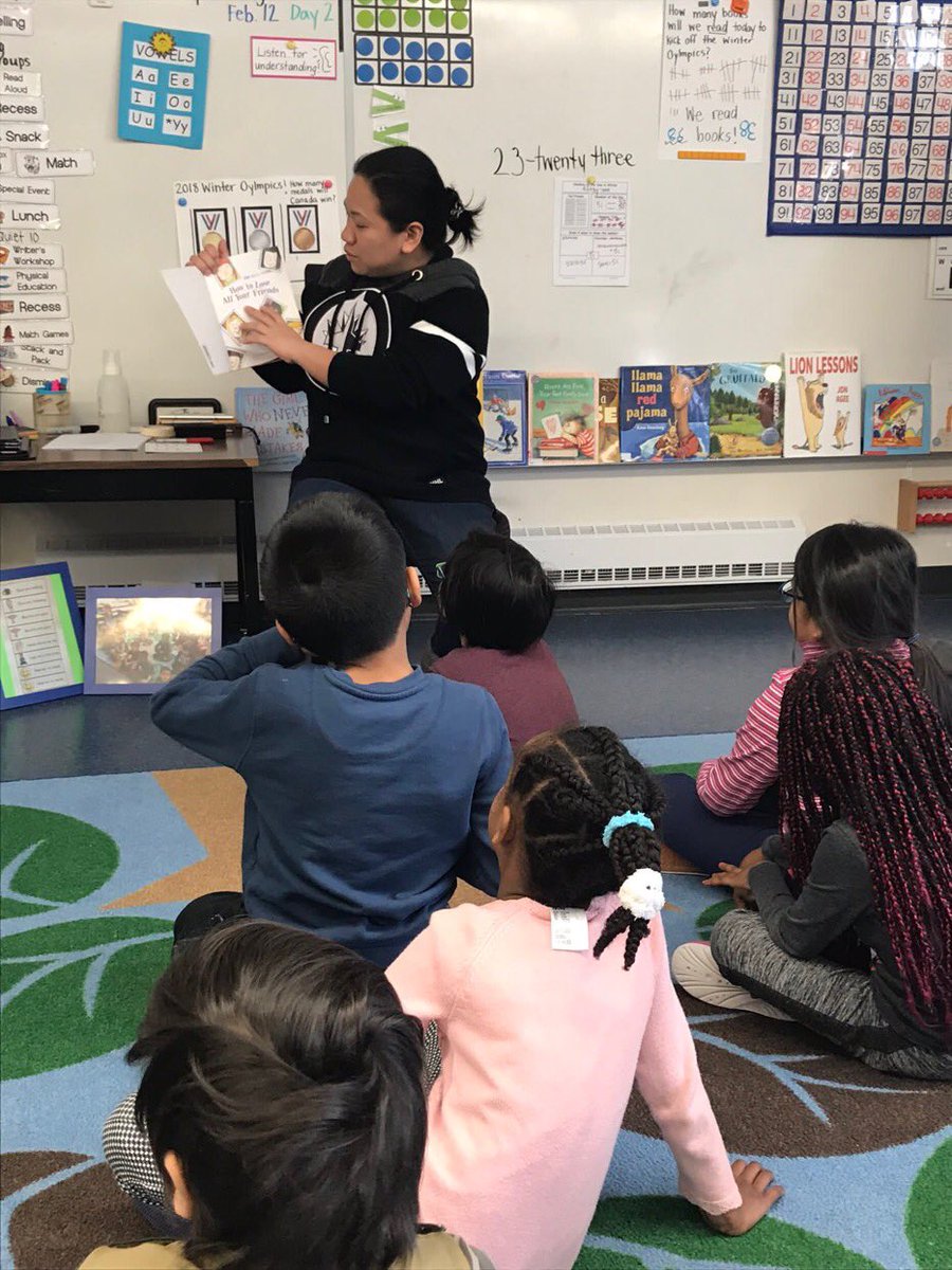 fort_rouge's tweet photo. More amazing parent readers in room 14! @fort_rouge @mechristie1 #ILovetoRead2018 https://t.co/Wpfv4vjfMX