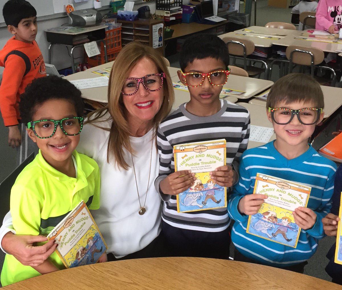 Lena_guerrieri's tweet photo. Special powered reading glasses help us read chapter books in 1N! Check us out in them!#futuready204 https://t.co/yUy3ApInbE