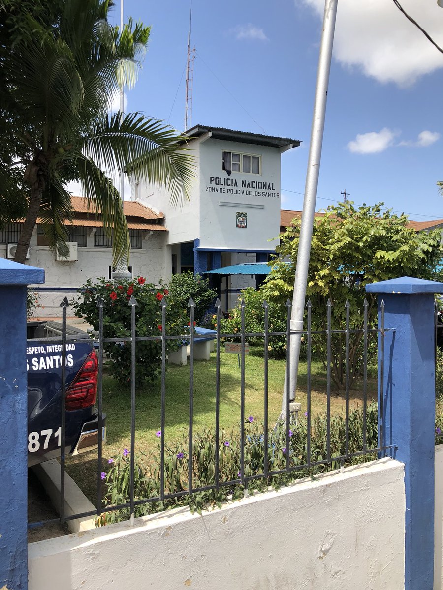 Fundacionmas34's tweet photo. Si hay que cruzar Panamá para ir a ver a un solo español, se va. La alegría de este gallego al vernos, la mejor de nuestras recompensan. https://t.co/hRTDanQygf