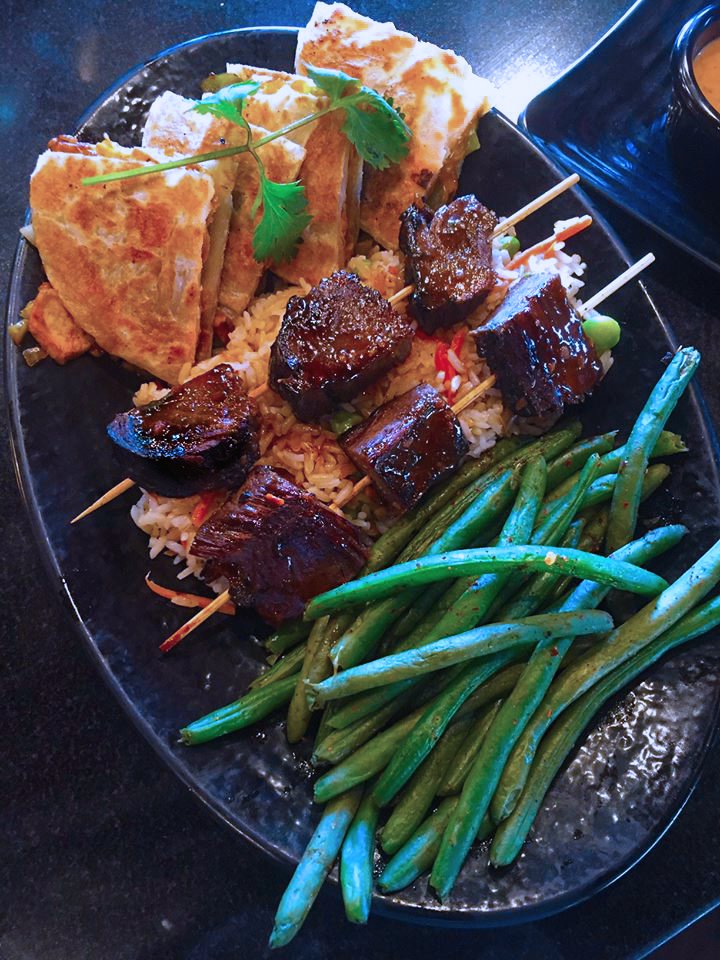 flattopgrill's tweet photo. Good things come in 3's at FTG with Shareable Appetizer Combo! #FTGMe #FTGFresh https://t.co/Yb3fg6yqAS
