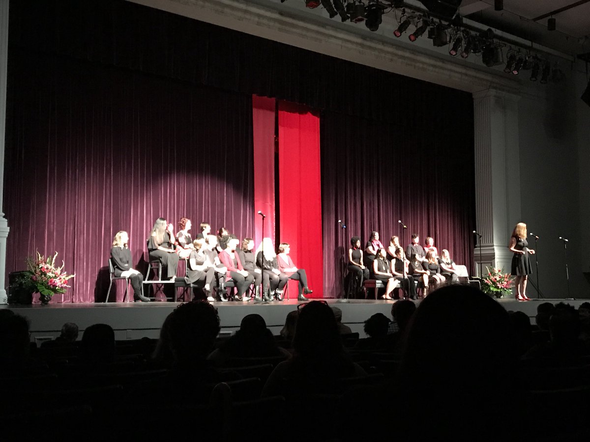 erik_kneubuehl's tweet photo. Over 500 at ECU’s Annual Vagina Monologues - Great Job Mark Rasdorf and LGBT Resource Office! #ecunited #ecu #ecusil #innerpirate #ecu_lgbt https://t.co/8Eyok9dFe9