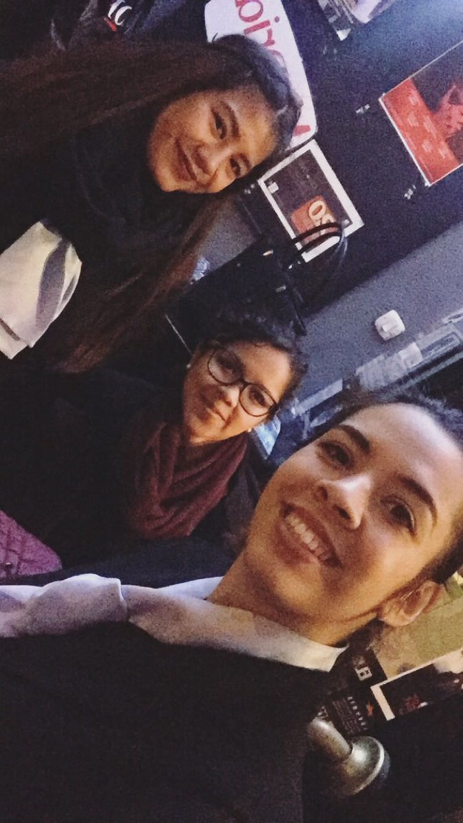 allyssa_isla's tweet photo. Lunes, 12 de febrero. 
Prácticas en la sala Galileo (Islas Filipinas) junto con mis dos compañeras @MinayaGrace y @EricaRoblesA 😘 @CharoRosell muchas gracias, por esta gran práctica, que gran oportunidad nos brindas siempre! Por muchas más así ♥️ https://t.co/v6A1otGtDh