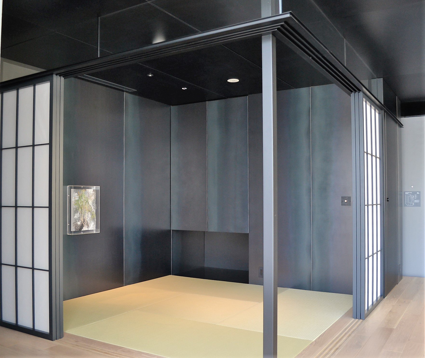 ファッション販売編集部 Sur Twitter Hotel Koe Tokyo 先週取材に行かせていただきました ファッション販売４月号にも掲載予定です ２階のkoe渋谷 店は自動レジでカード決済であれば夜遅くまで買物可能 服だけでなくインバウンド向けのクッキーや雑貨も取り扱っ