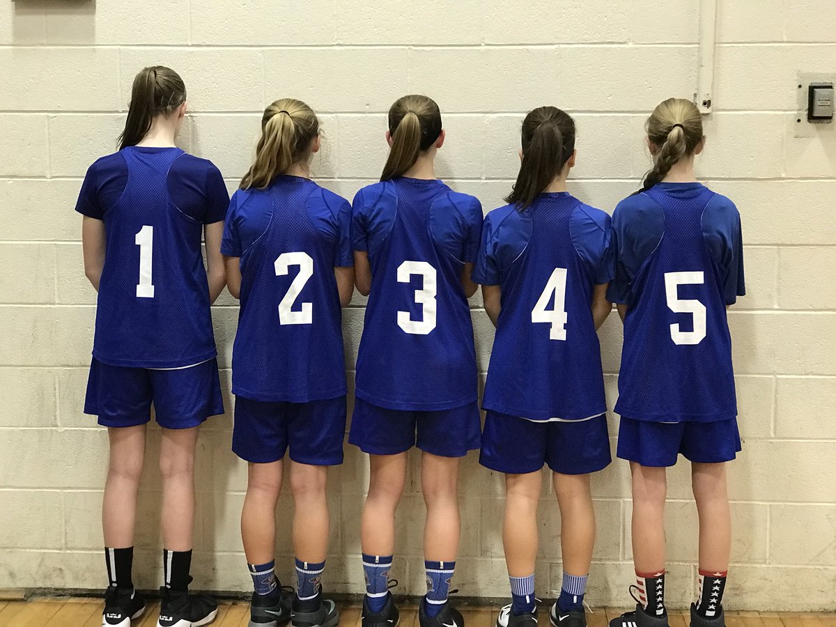 GCoachSchneider's tweet image. Dub vs Huguenots. 48-46. Get Mad Maddy hits winning layup finishes with 17. Brosnan 14 Downtown GiGi 9 👌🏽👌🏽👌🏽season record 5-3. Don’t be sad it’s over, be glad it happened. #pilotfrosh #family #winnerstable @GCSDAthletics @GoshenBball