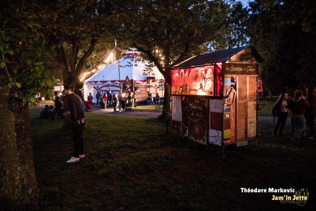 VFPUSA's tweet photo. Volunteer at Belgium’s ' Festival Jam’In Jette
World music festival 
Every style of music known to man 
Against a backdrop of artistic activity
Promoting sustainable economic, ecological and social development. 
15 000 festival-goers.
For more, see https://t.co/hBzsPuItBH https://t.co/k0ETv2ToA0