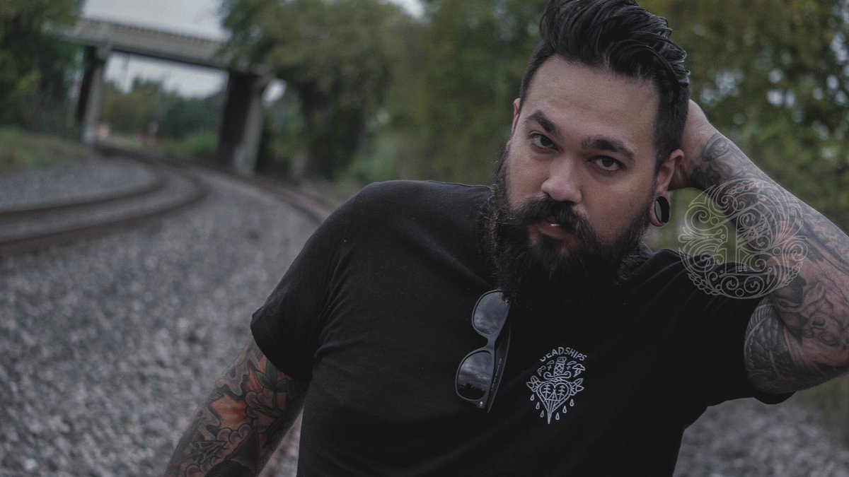 Which scent defines you. 
Woodsy?
Citrus?
Or will you create your own Personal Blend. 

PillajerOil.com