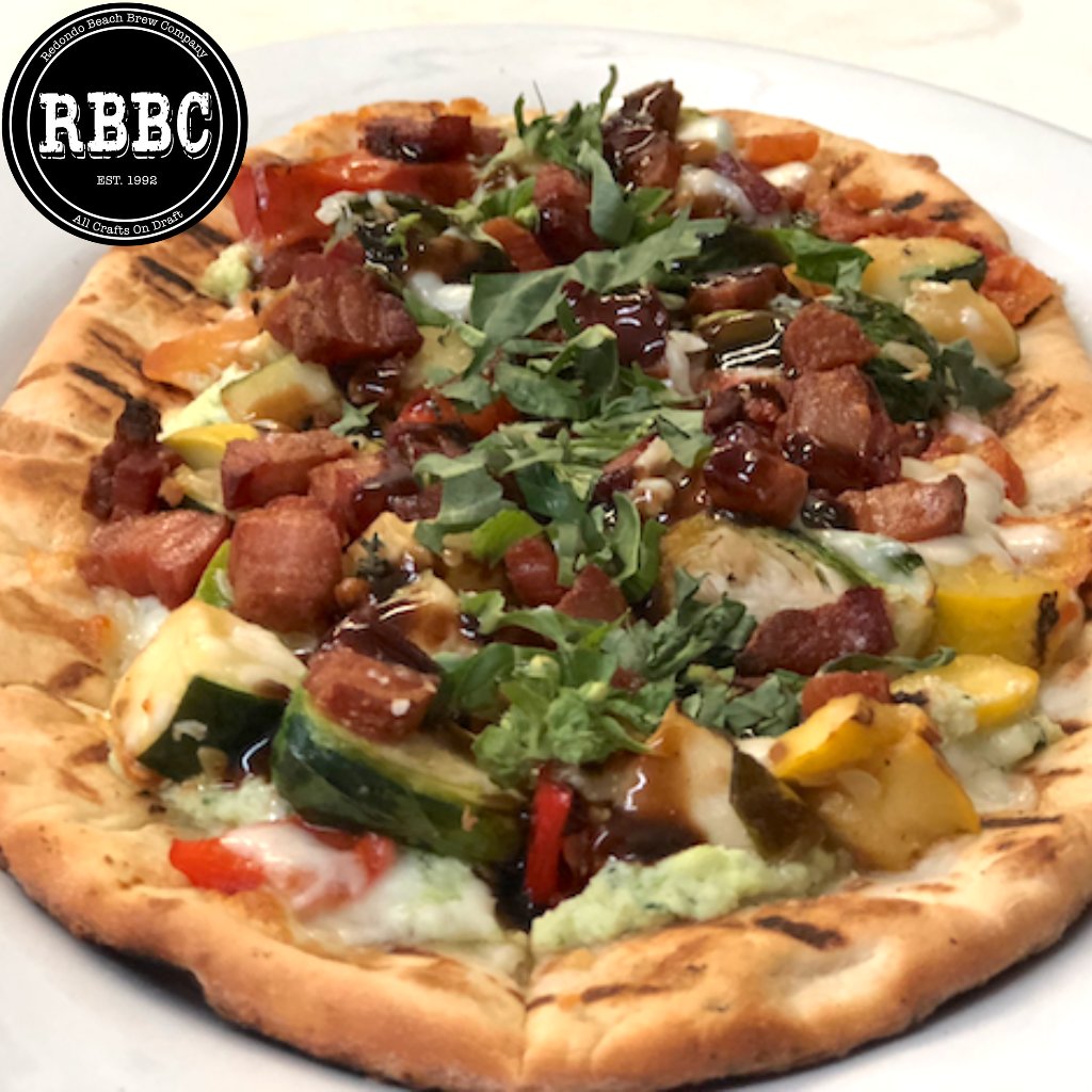 RedondoBrewCo's tweet photo. Our new specials are out and we have a really yummy Three Cheese Flatbread. Goes great with any of our 60 Craft Beers on tap. #ThreeCheeseFlatbread #CheesyFlatbread #AwesomeFlatbreads #FlatbreadandBeer #RedondoBeachBrewCo #RedondoBeach https://t.co/B1tTHJAWON https://t.co/YimMia1nrs