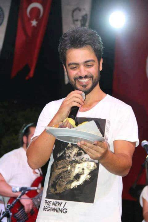 FanclupGuney's tweet photo. @yusufguneymusic #yusufguney #yusufgüney #yusufguneyofficial https://t.co/dzOtneK8Sf