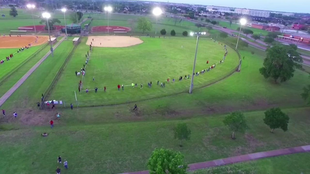 abc13houston's tweet image. NO KIDS: An ADULTS ONLY Easter egg hunt with prizes ranging from TVs to laptops is coming to Lake Jackson next month abc13.co/2o5RQrN