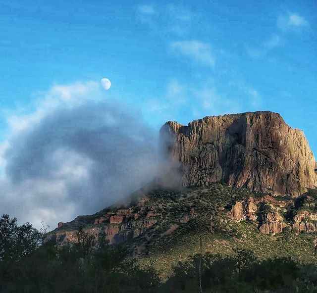 AdventureWithBG's tweet photo. A year ago on the #windowtrail while #hiking at #BigBend with @jackmorganisawesomeness https://t.co/lID4EncH6M https://t.co/leEvmqCMY8