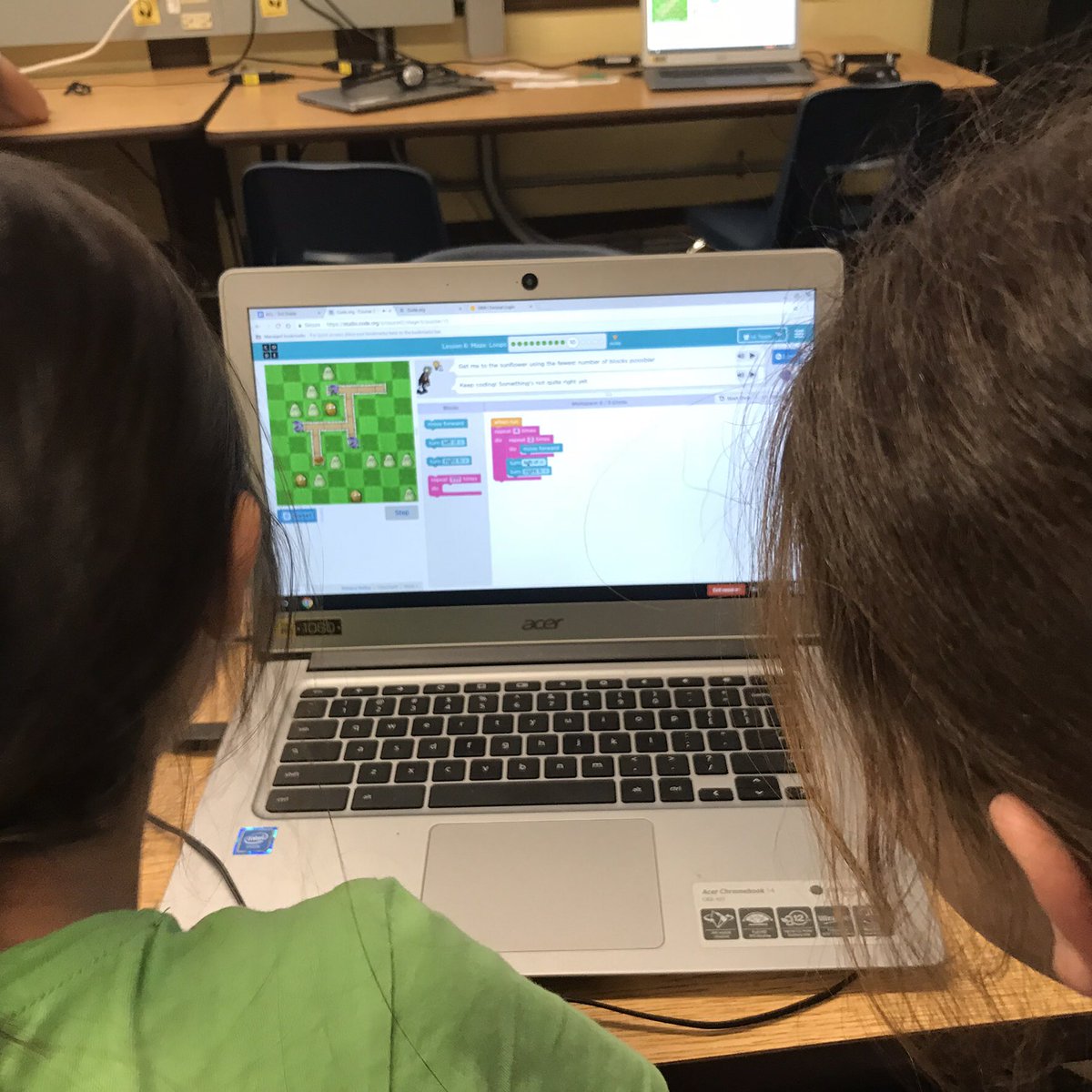 Third graders puzzling out nested loops #CSforAll #CSinSF #CSK8
