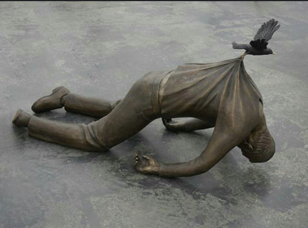 SilentK85565153's tweet photo. Seeing these statues beyond gravity, you will get into thinking https://t.co/AOYFUvkv75