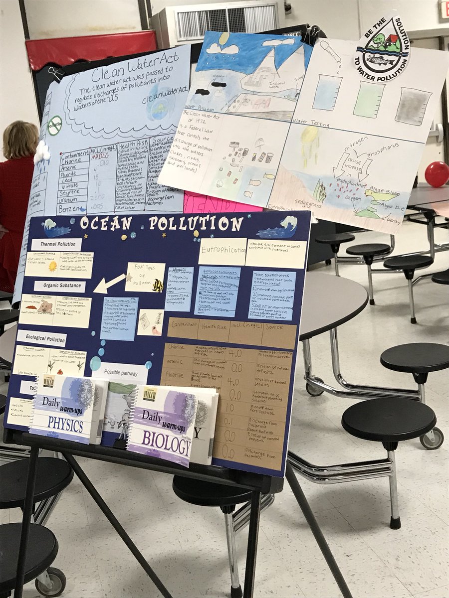 sherrillmoraven's tweet photo. What an amazing time we had as students, parents, and teachers engaged together at HMS PTO/Science Night! #scienceteachersdevelopingrelatiobships #supportivehmsparents https://t.co/akyBx3qJnJ