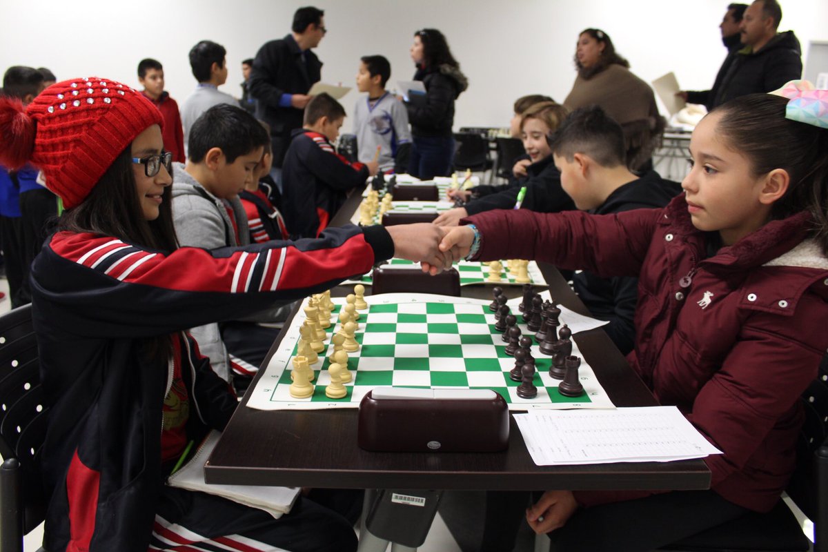 ICHDmx's tweet image. En ciudad Juárez se realizan las eliminatorias del #Condeba entre las escuelas del sistema Estatal y Federal de la @SEyC_Chih rumbo a la siguiente etapa. ¡Éxito a los participantes! #deporte #chihuahua