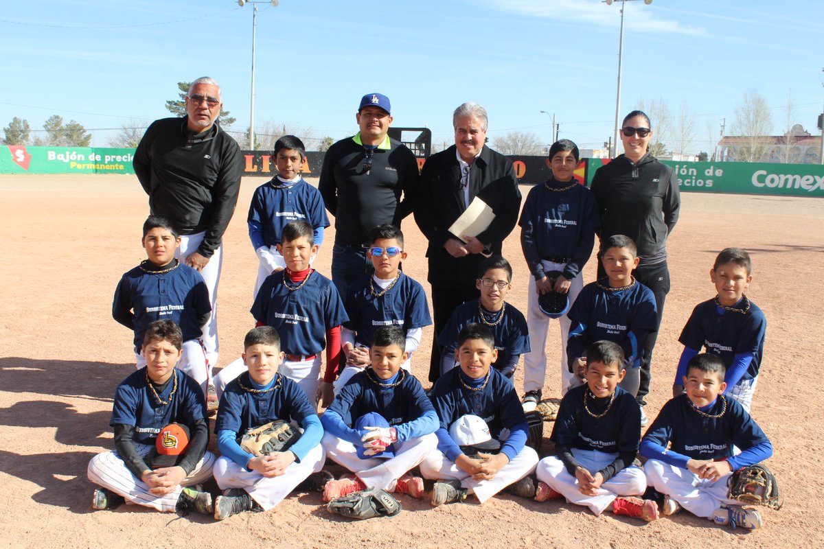 ICHDmx's tweet image. En ciudad Juárez se realizan las eliminatorias del #Condeba entre las escuelas del sistema Estatal y Federal de la @SEyC_Chih rumbo a la siguiente etapa. ¡Éxito a los participantes! #deporte #chihuahua