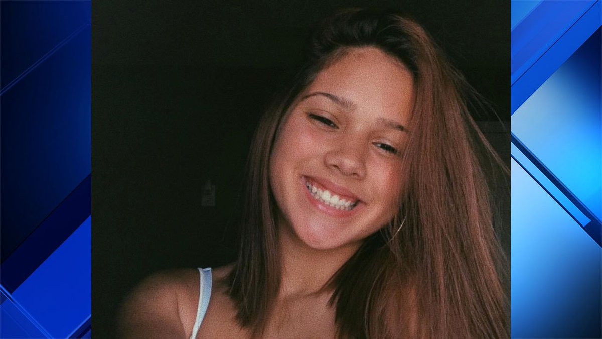 16-year-old Broward County girl dies after being struck by SUV bit.ly/2BWG1ha https://t.co/vpSVOSvxVU