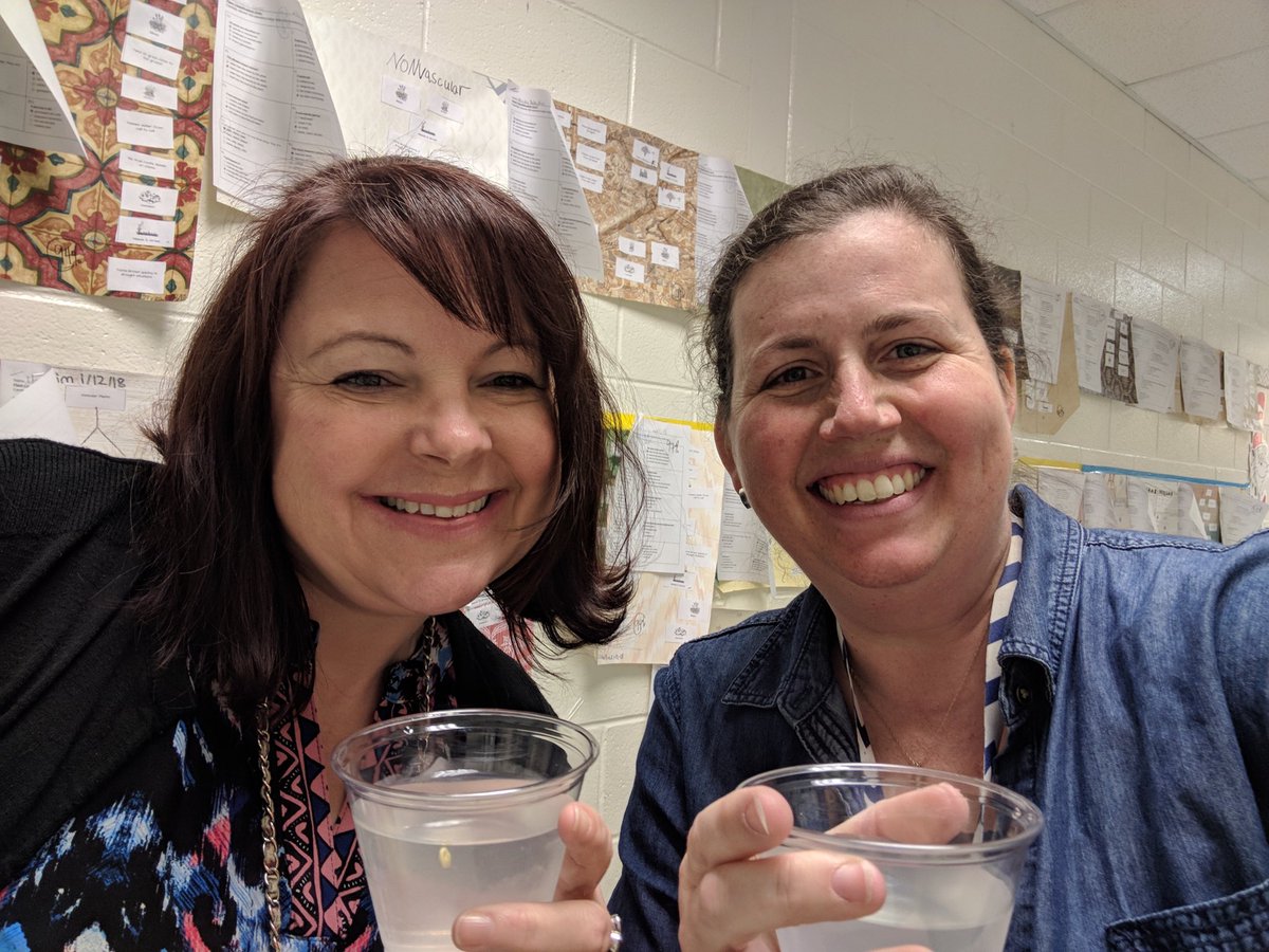 lmchamplin's tweet photo. We had some delicious lemonade today provided by our 5th graders! @rjburches #burchbears https://t.co/exIeJI2eal