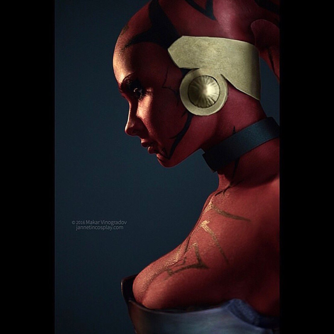 NEW DARTH TALON MOVIE POSTER!!! 😱😱
Kidding xD but looks like it x3 
Would you guys like a movie of these kind of characters?
#darthtalon #cosplay #starwars #redskin #sexytwilek #twilekgirl