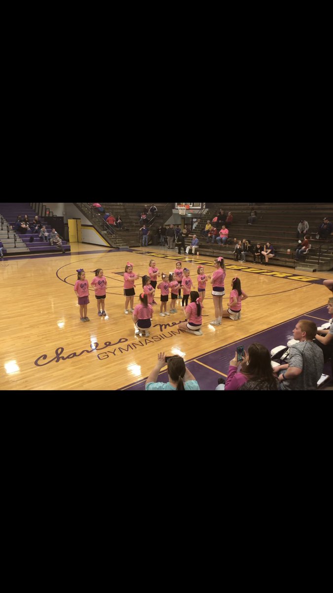 sburghscheer's tweet image. PINK out at tonight’s home game with our clinic kids! 💗🏀🏆