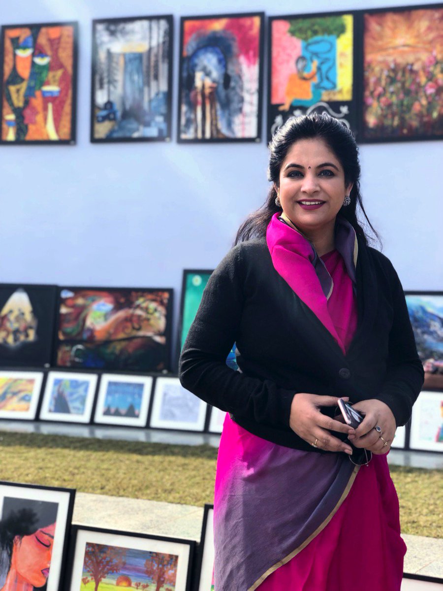 BhadouriaPankaj's tweet photo. When a Marathon of Colours: #Colorothon comes to town, could I stay untouched!
#FridayFeeling https://t.co/QIzrB6XkzW