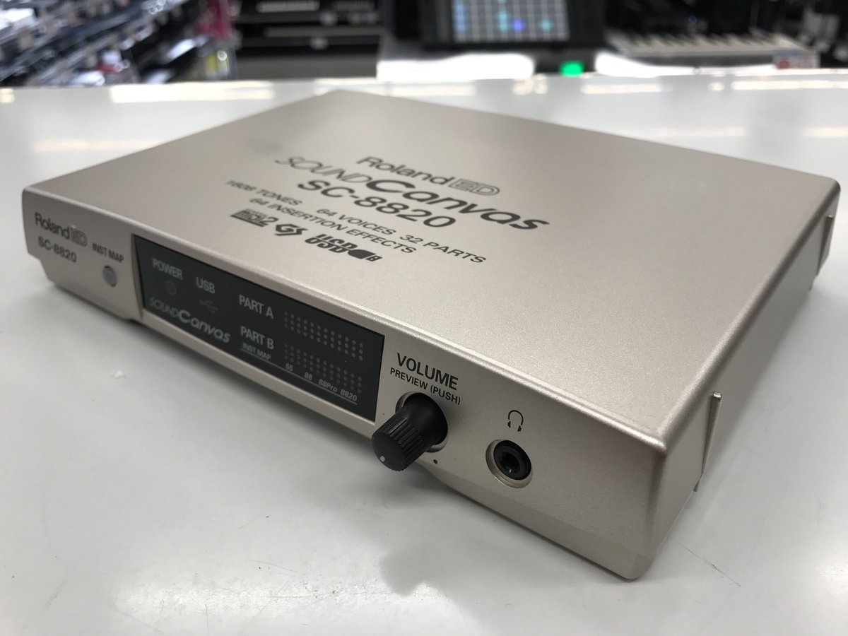 creatorsland's tweet photo. つづいては #ROLAND の #GS対応音源「#SC8820」のご案内です。
若干傷有、付属品ACアダプターのみですがお値段は14,980円(税抜)となります。 https://t.co/MVkyeMNh7f