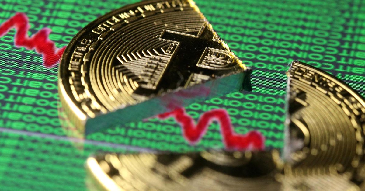 CNBCTheExchange's tweet photo. Over $100 billion wiped off global cryptocurrency market in 24 hours https://t.co/gNDI290YnD https://t.co/MsHc2pyYZ1