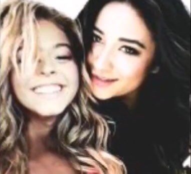 Emisonforlifee's tweet photo. I Got Something To Say..... Shay & Sasha Is Cuteee With There Men’s But They Is Cuter Together💯😍😍👭 I Love Them Sooo Much ❤️❤️❤️❤️ I’m Glad That They Is Happy Cause That’s All That Matters💯 These Pics Is Cutest Thing Ever Of #Sashay #TeamEmison https://t.co/sRyzR6zGgK