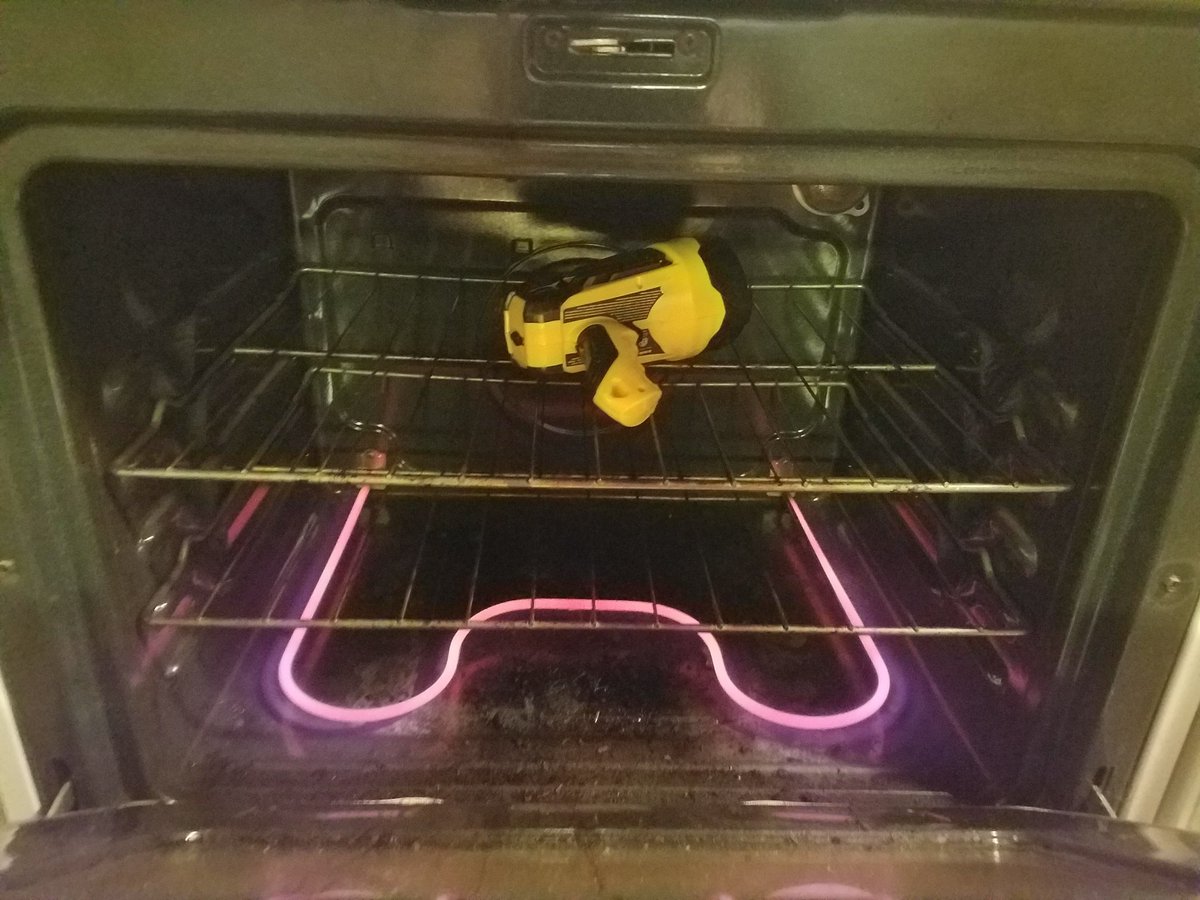 mcflatout's tweet photo. For my first tweet: my wife put my spotlight in the oven because I kept pointing it at her... hey stanely you wanna throw me a fresh spotlight lol #Stanley #fatmax #wifegoals #husband #Nonsense https://t.co/0Hiy3zcXoM