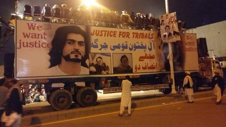MisbahUtmani's tweet photo. حکومت اور پولیس کی بعد  میڈیا کی عدم توجہ سوئے ہوئی  قبائل کی ضمیریں جھنجھوڑنے کیلئے کافی ہیں
جاگ قبائل جاگ
#Islambd_Dahrna
@takkar1234 https://t.co/tLrF10Y4hV