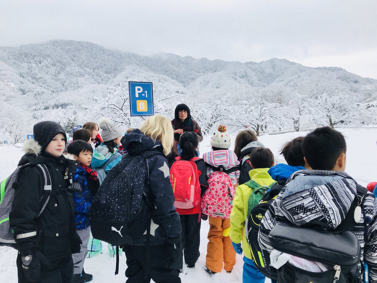 MSTokyoOak's tweet photo. Wintery scenes from Snow Fun Day 2018! #MSTfun #MSTjoy #MSTElementary ❄️😄☃️🌨🗻 https://t.co/vsrqQr5CpJ