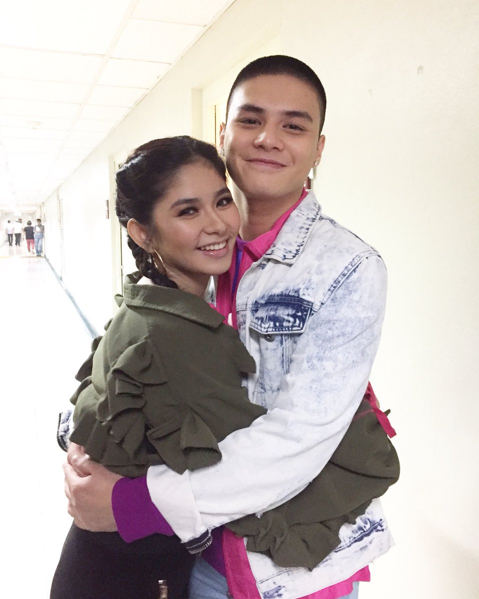 DreamscapePH's tweet photo. #LoiNie on #Showtime! Nakatutok na ba kayo? #WansaBotefulDay https://t.co/BRCDgwMgdT