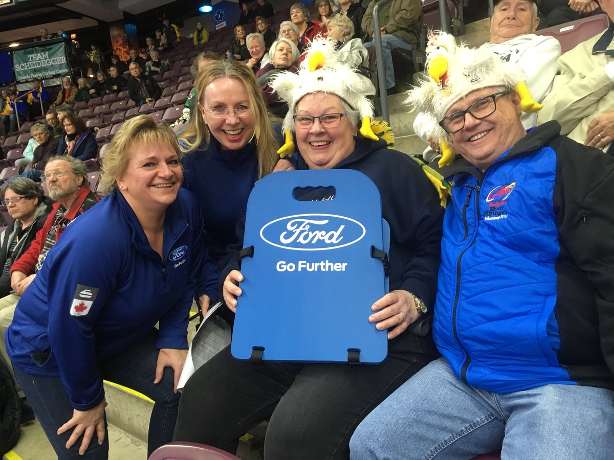 scottieschicken's tweet photo. Wow, I’m Ford Fan of the Day! Super pumped (for a chicken!). So grateful to Ford of Canada for sponsoring our sport. #FordCurling @2018BCScotties @CurlingCanada . Thank you sooo much. Chicken Love to Ford🐓❤️ https://t.co/K7TllA873j